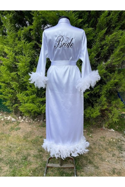 Kol ve etek ucu otrişli uzun bride sabahlık
