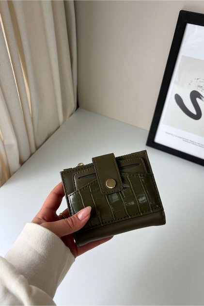 Ela Medium Size Detachable Card Holder Detailed Faux Leather Wallet