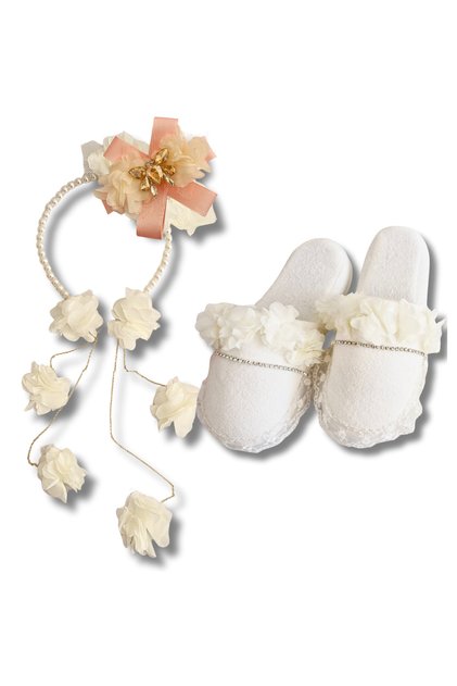 Maternity Crystal Stone Design Slippers and Chain Earrings Model Crown Set with Pearls, Bride