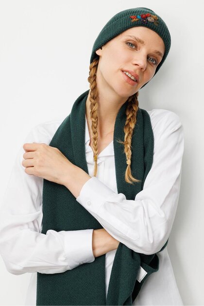 Women's Rococo Embroidery Embroidered Wool Beret Green