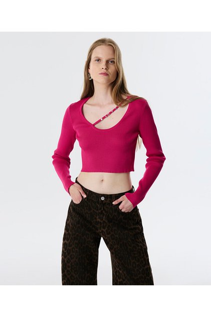 Metal Aksesuarlı Crop Triko Pembe Kadın Kazak Tw6250050163