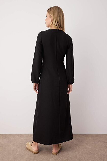 Trendyolmilla Modest Siyah Keten Görünümlü Dokuma Elbise
