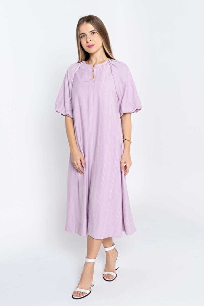 Simple 3/4 Sleeve Midi Dress with Round Neck