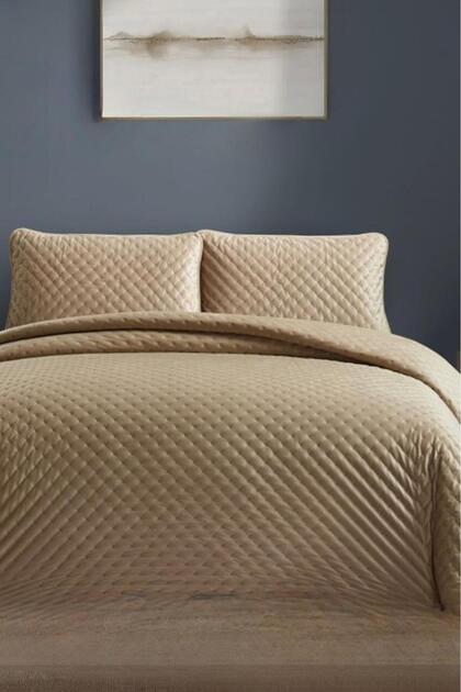 Bianca Double Luxury Velvet Bedspread Beige