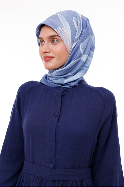 Cool Breeze Model Scarf 100X100 cm