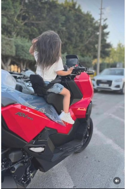 ADV Motosiklet Çocuk Koltuğu,2-8 Yaş Arası, Siyah Deri, Kolsuz, Sök-Tak, Hediyeli