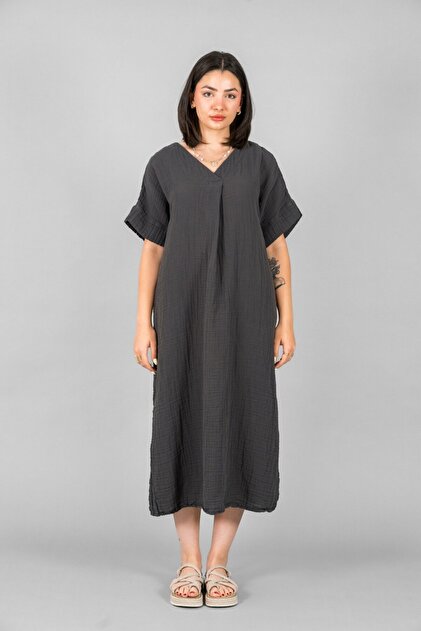 V-Necklace Pleated Dress