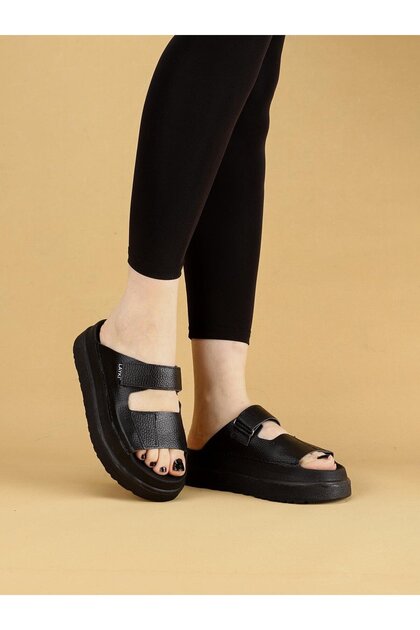 Zeyu Double Striped Anatomical Sole Black Women's Slippers