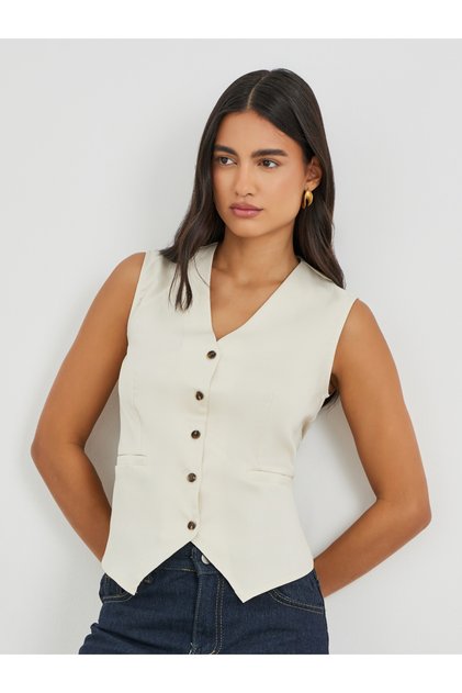 Solid Sleeveless Buttoned Waistcoat