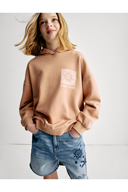 Çiçek Nakışlı Denim Şort (6–16 Yaş)