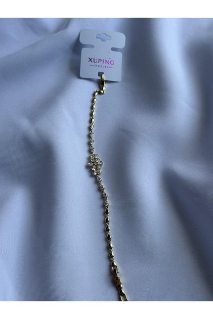 Elegant Bijoux Bracelet with Stylish Design