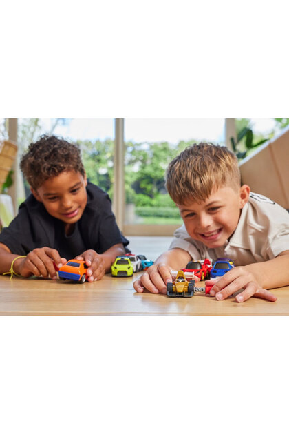 GIOCHI PREZIOSI Mini Brands Make A Racer Sürpriz Paket CDU27-77625