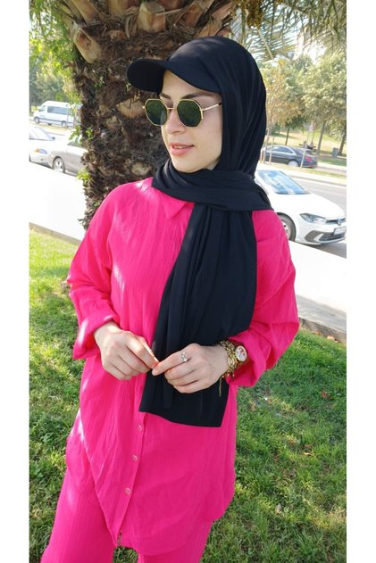 Ready-made Shawl with Hat and Bonnet. Pool Sea Bonnet Shawl that can be used over a Hijab.