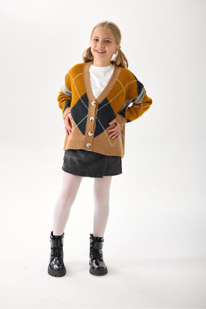 Girls' Knitwear Cardigan - Buttoned and Long Sleeves