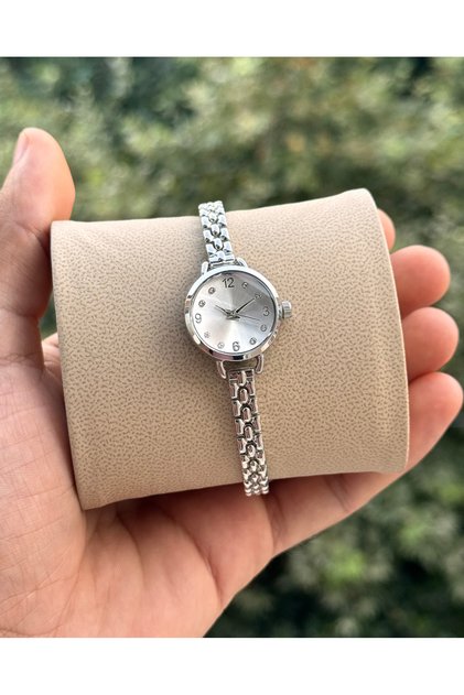 Special Series Tiny Case Elegant Cord Women Wrist Watch
