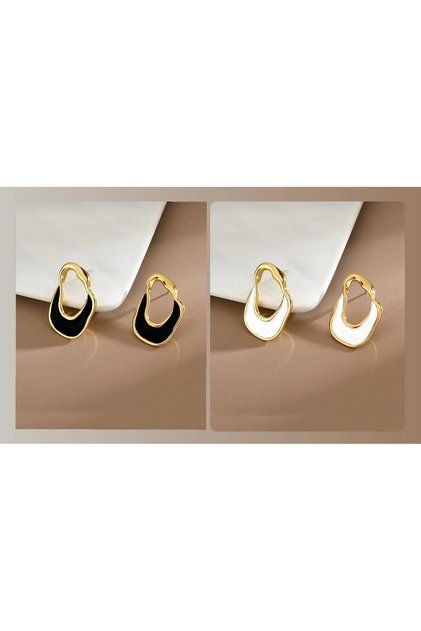 Asymmetric Set Earrings | Black and White | Color-Free Guaranteed Earrings