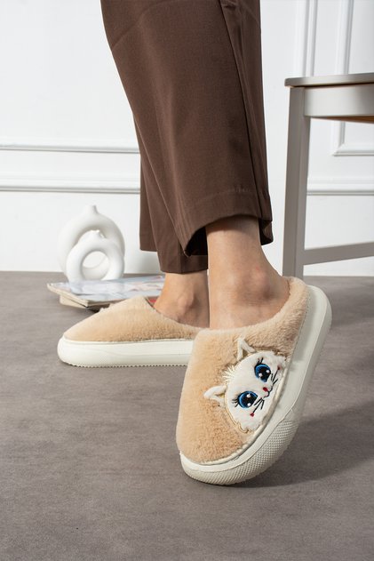 Poppy Berlin Female Figure Cute Pajamas Cat Pattern Plush Lightweight Non-Slip Eva Sole Winter Slippers