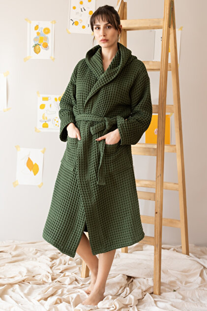 100% Cotton Waffle Unisex Bathrobe with Hood, High Absorbency and Quick Dry Features