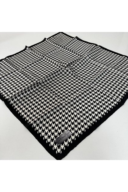 Sura Silk Scarf Pkd0802