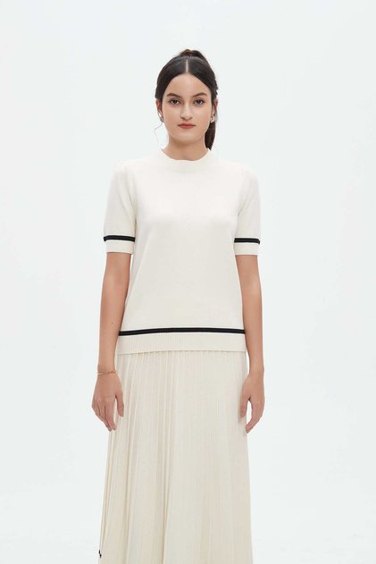 Women's Long Half-Sleeve Blouse with Round Neck