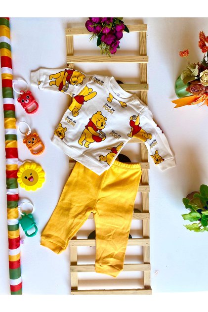 100% Cotton Winnie the Pooh Printed Seasonal Unisex Baby 2-Piece Set – Yellow Bottom and Top