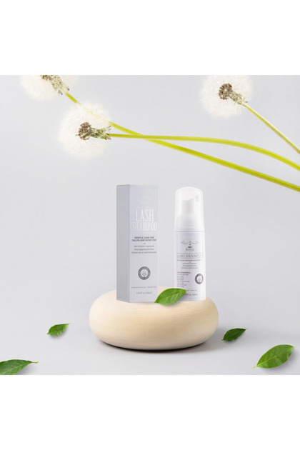 Șampon ROYAL pentru extensii gene, cu perie pentru curățare