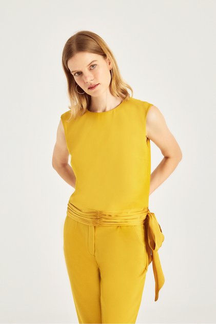 Blouse with Hem Tie Detail
