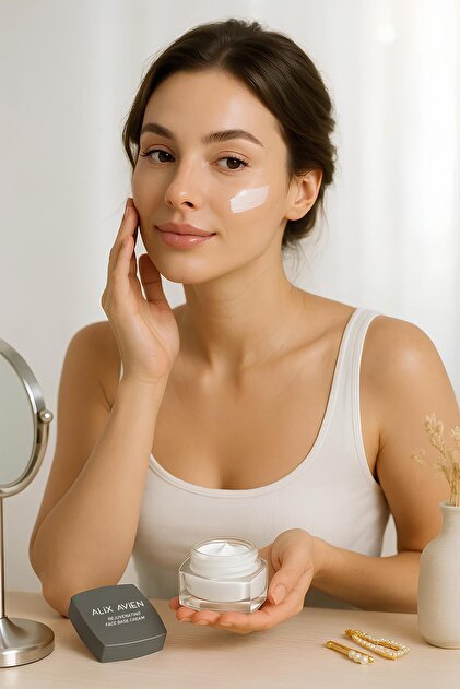 Alix Avien Rejuvenating Face Base Cream - Çok Amaçlı Gençleştirici