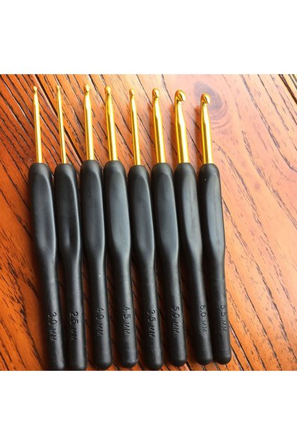 Dark Green 8pcs Handmade Crochet Hook Set Soft Handle Stitches Sewing Tool Home Knitting Needles Alu