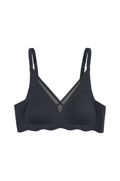 Laser Seamless Slice Detailed Low-Cut Bra Without Underwire