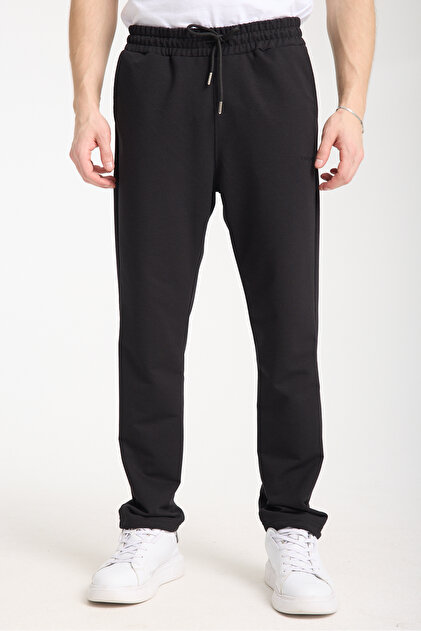 Men's 2 Pocket Relaxed Fit Classic Leg Black Sweatpants