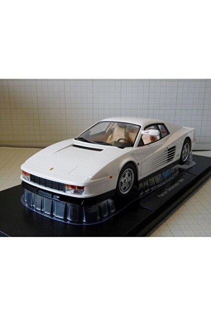 KK Scale 1:18 Ferrari Testarossa 1984 (KKDC180502) Diecast Model