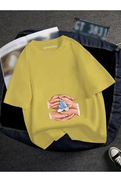 Pregnant Hand Blue Shoes Printed T-Shirt