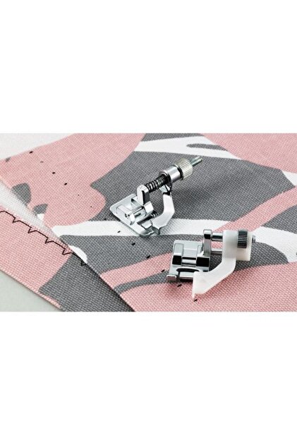 Piciorus pentru cusatura de tiv invizibil F017N