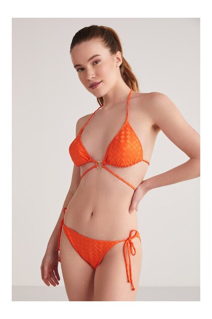 Niem Textured Fabric Triangle Bikini