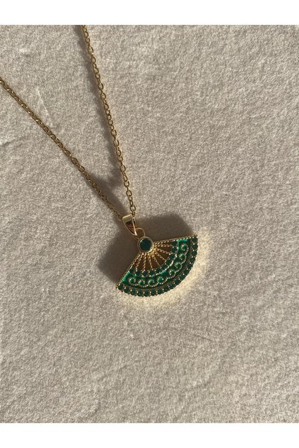 Red Fan Necklace