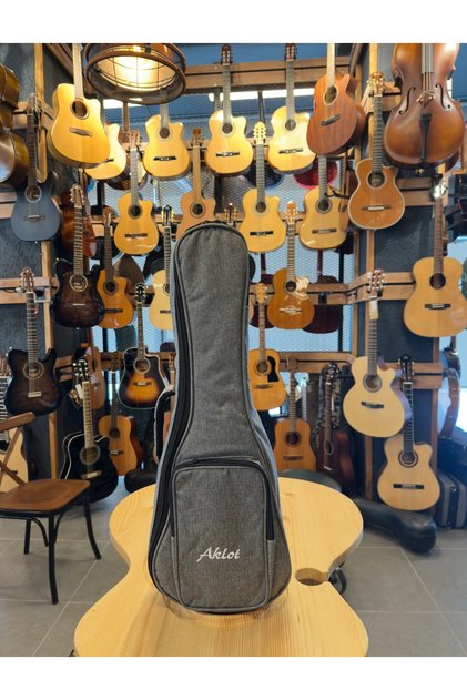 Concert Boy Ukulele Çantası Kalın Soft Case