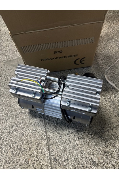 Sesiz kompresör 750 kW 1 HP motor ve kafa