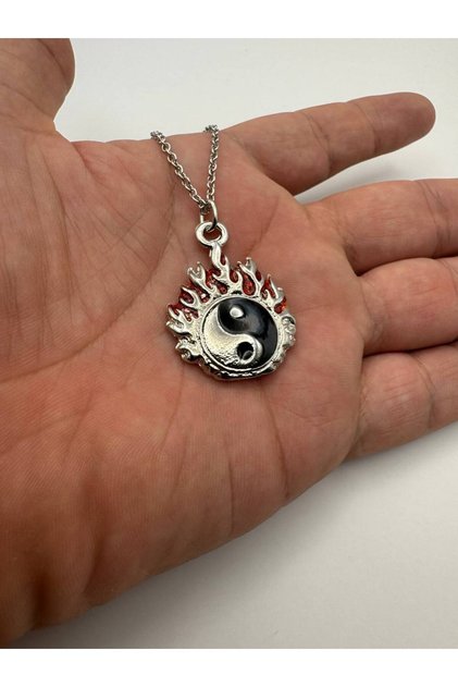 Kırmızı Alevli Ying Yang işaretü kadın erkek Kolye – yuchicly, Zamak Metal Aşk ve Denge Temalı