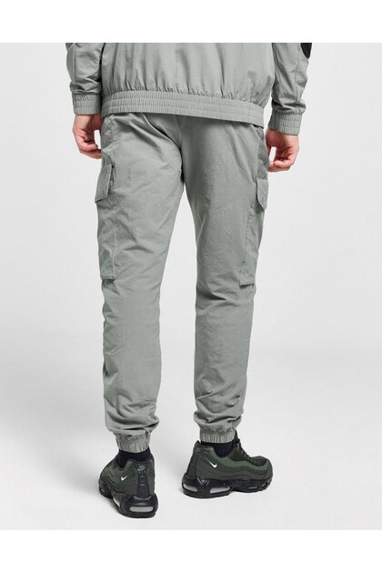 nike air max cargo joggers