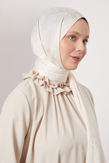 Cream Flower Pattern Italian Jacquard Shawl