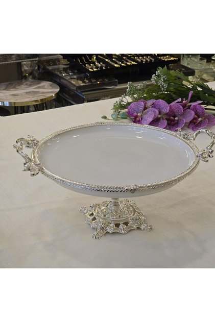 Round Porcelain Serving Plate with Metal Frame and Casting Feet 25 cm Silver