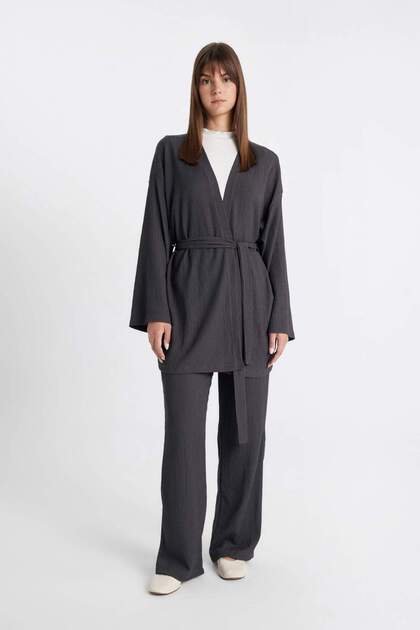 Defacto Relax Fit Şal Yaka Kemerli Bürümcük Kimono Z8777AZ24SM