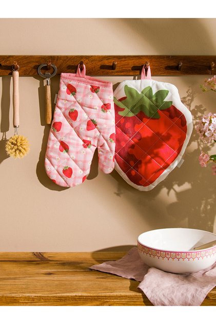 Lcw Home Pink Strawberry Printed Oven Mitts and Tutaç