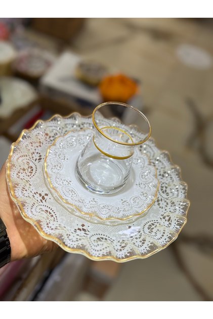 6 Kişilik 18 parça Gold Dantelli Pasta Tabaklı Çay Seti