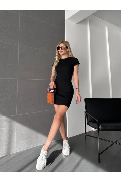 Black Mini Dress - Sleeves, Bodycon, Basic Model