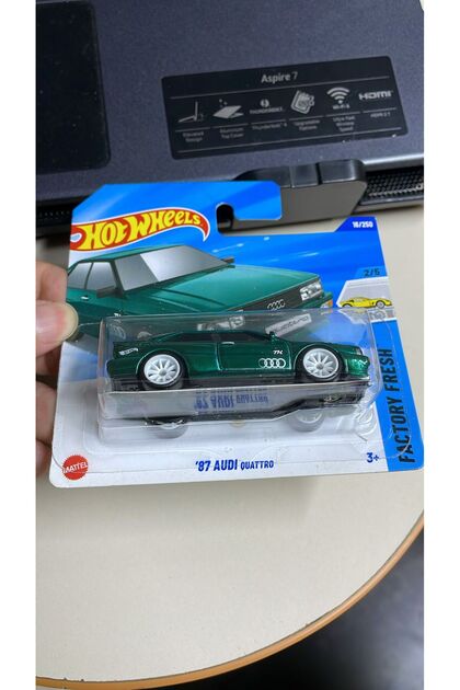 HOT WHEELS 1987 Audi Quattro STH Super Treasure Hunt – Diecast