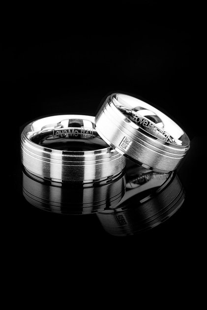 Love Me Brand 8.mm 1.Quality Never Tarnish Matte White Color Steel Wedding Band Ring Lm-021W