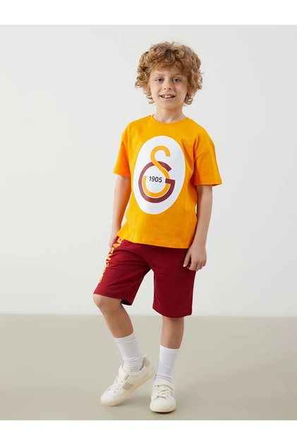 Lcw kidssari galatasaray Printed boy's t-shirt and shorts 2-piece