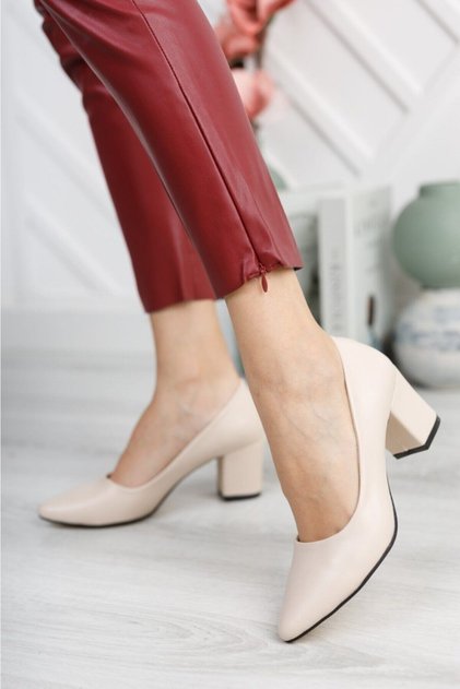 Women's Skin Short Thick Heeled Shoes
